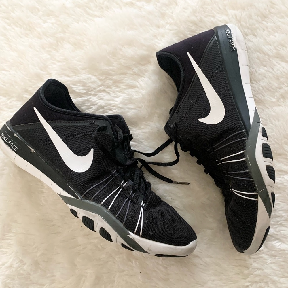 Nike Free Run Black and White 9
